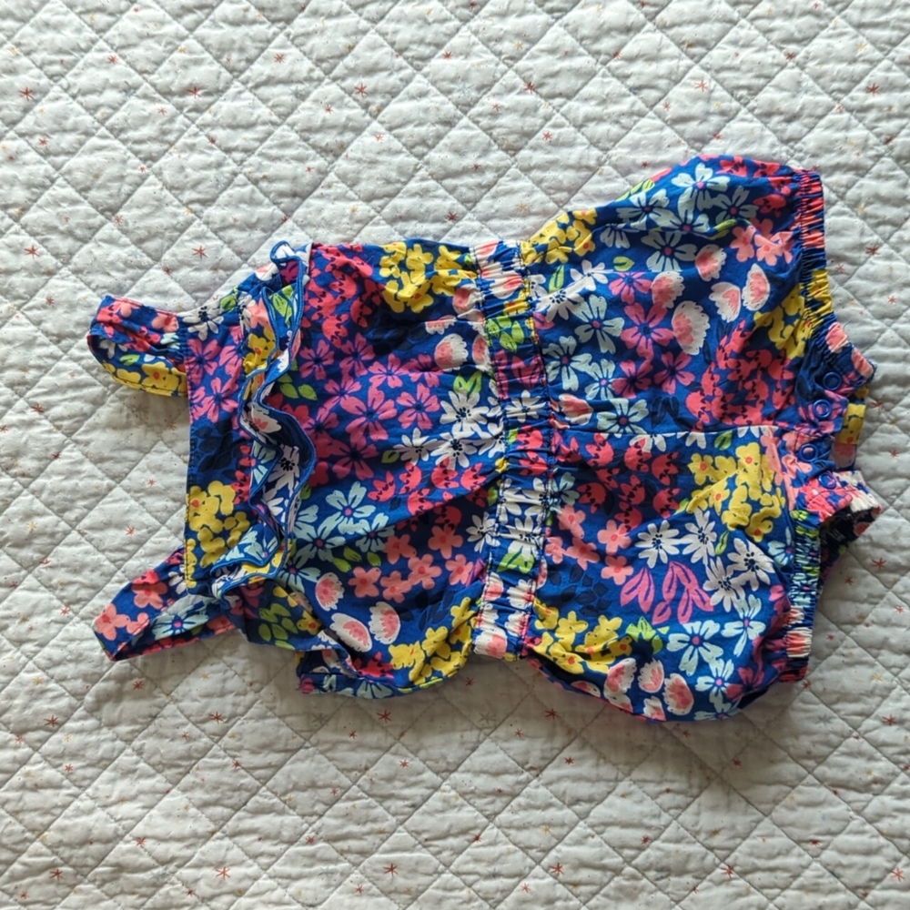 Baby girl floral romper